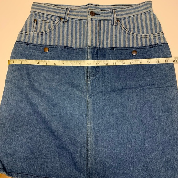 Classic Vintage jean skirt - Picture 4 of 6